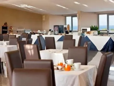 Qt Otel